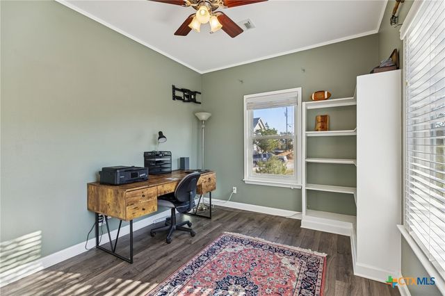 515 Valley Ridge, Canyon Lake, TX 78133