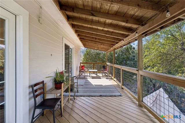 515 Valley Ridge, Canyon Lake, TX 78133