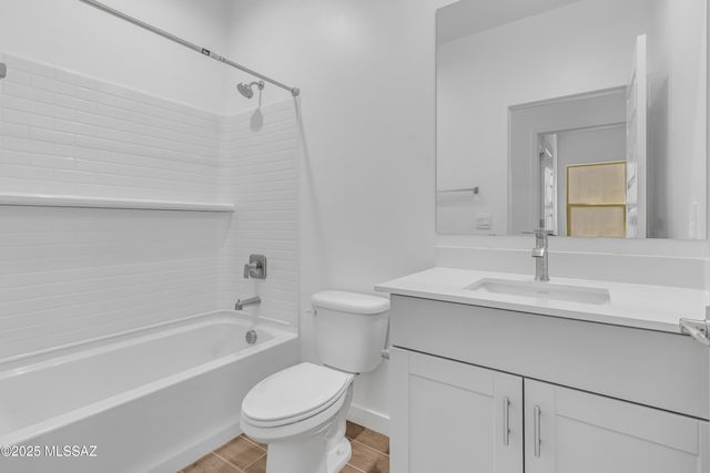 14043 E Canidae Drive E, Vail, AZ 85641