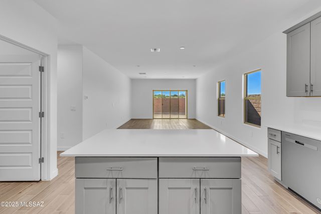 14043 E Canidae Drive E, Vail, AZ 85641