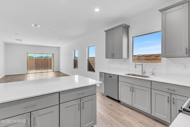 14043 E Canidae Drive E, Vail, AZ 85641