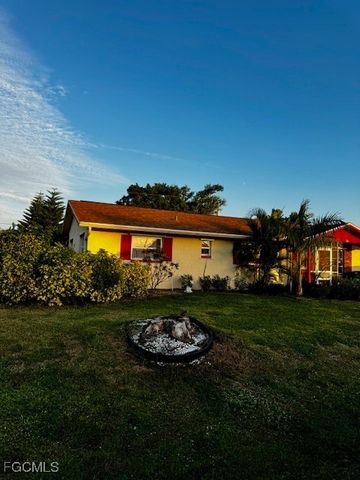 4531 SE 11th PL, Cape Coral, FL 33904