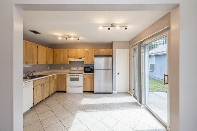3074 Yorktown Circle, Fort Walton Beach, FL 32547