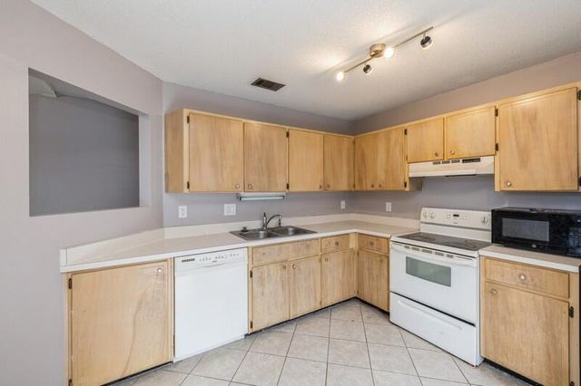 3074 Yorktown Circle, Fort Walton Beach, FL 32547