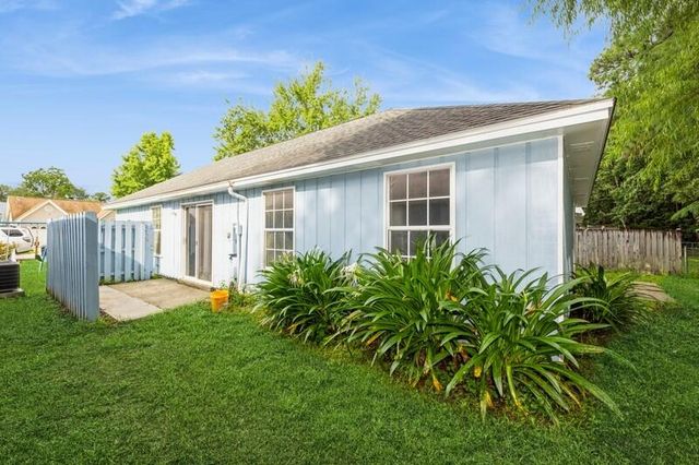3074 Yorktown Circle, Fort Walton Beach, FL 32547