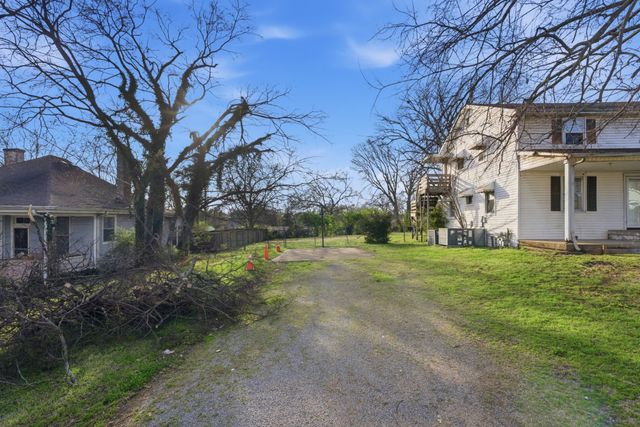 1704 Lischey Ave, Nashville, TN 37207