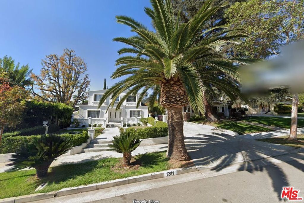 1311 Campbell Street, Glendale, CA 91207