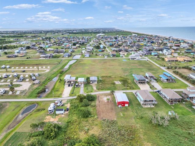 969 Sea Spray Drive, Crystal Beach, TX 77650