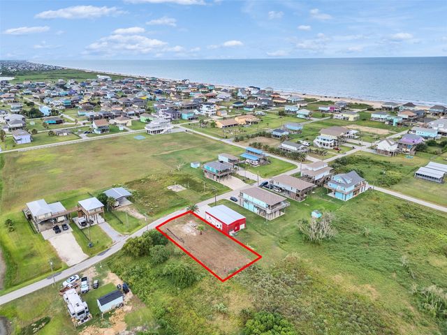 969 Sea Spray Drive, Crystal Beach, TX 77650