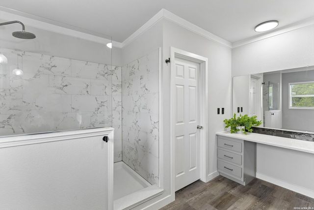 1169 Old Adams Ln, Pleasanton, TX 78064