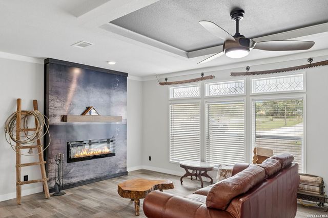 1169 Old Adams Ln, Pleasanton, TX 78064