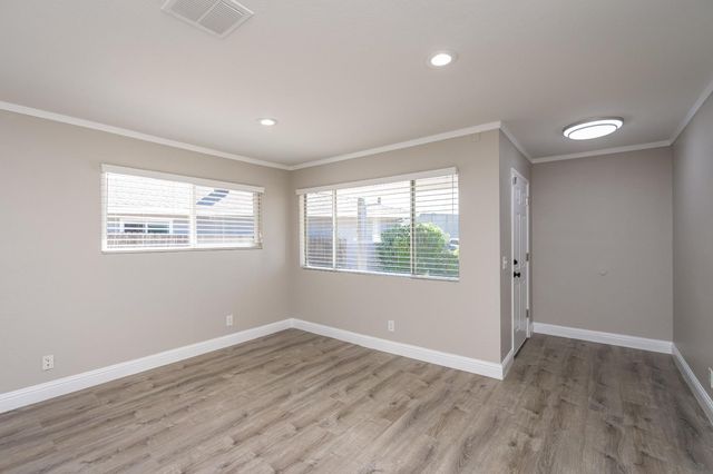 1023 Azure Ct, Roseville, CA 95678