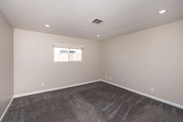 1023 Azure Ct, Roseville, CA 95678