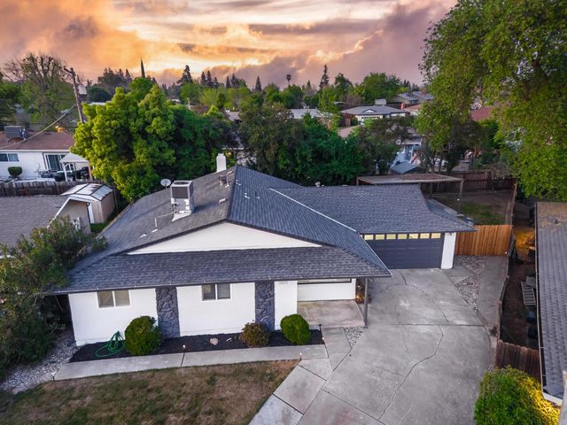 1023 Azure Ct, Roseville, CA 95678