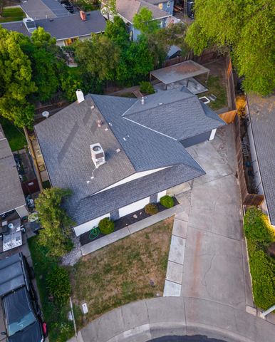 1023 Azure Ct, Roseville, CA 95678