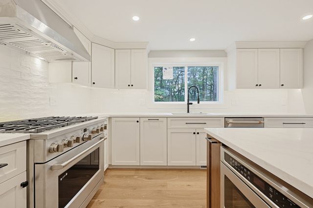 18 Hearthstone Drive, Medfield, MA 02052