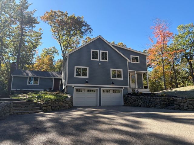 18 Hearthstone Drive, Medfield, MA 02052