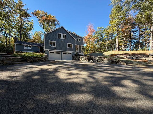 18 Hearthstone Drive, Medfield, MA 02052
