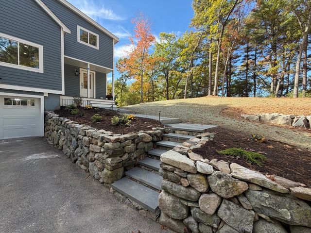 18 Hearthstone Drive, Medfield, MA 02052
