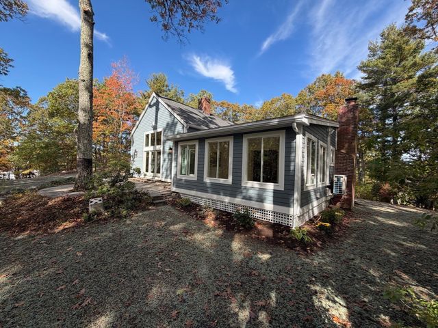 18 Hearthstone Drive, Medfield, MA 02052