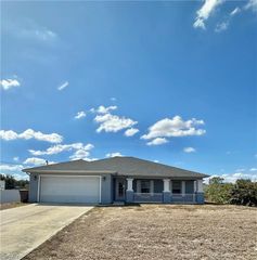 2015 Xelda AVE N, Lehigh Acres, FL 33971