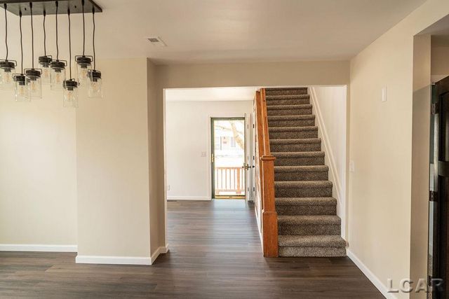 1015 E Hunt Road, Adrian, MI 49221