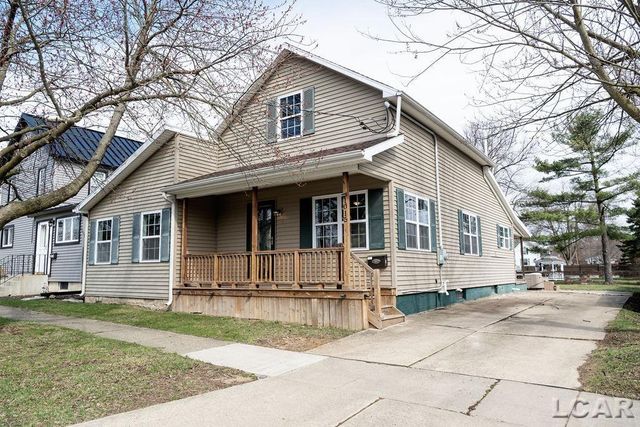 1015 E Hunt Road, Adrian, MI 49221