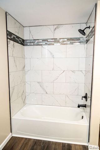 1015 E Hunt Road, Adrian, MI 49221