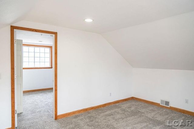1015 E Hunt Road, Adrian, MI 49221