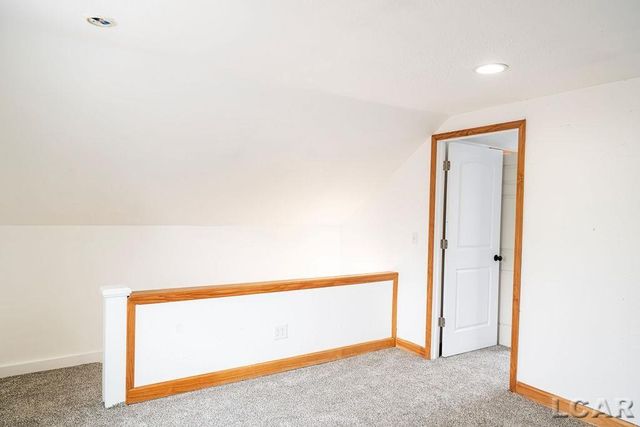 1015 E Hunt Road, Adrian, MI 49221