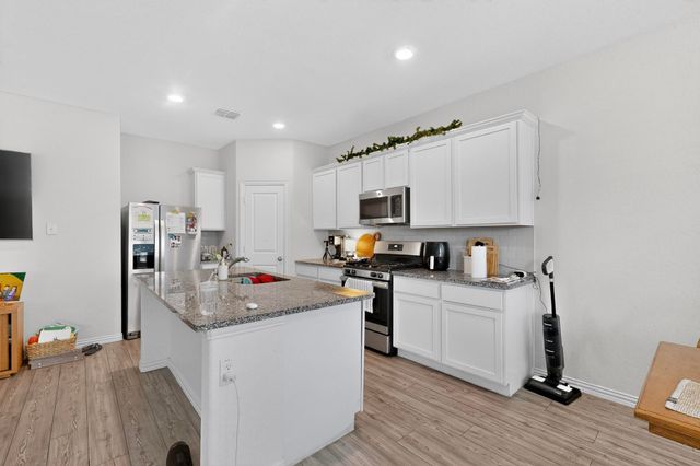 423 Pepperbark Avenue, Princeton, TX 75407