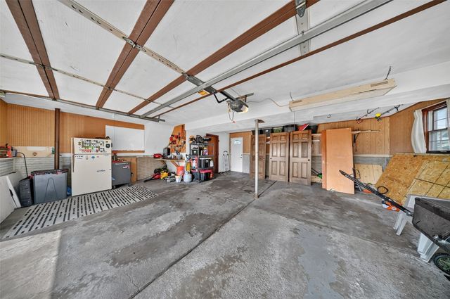2710 Southland Street SW, Cedar Rapids, IA 52404