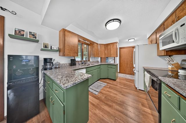 2710 Southland Street SW, Cedar Rapids, IA 52404