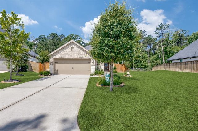 342 Topper Pines Drive, Montgomery, TX 77316