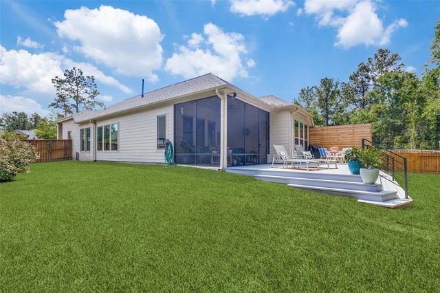 342 Topper Pines Drive, Montgomery, TX 77316