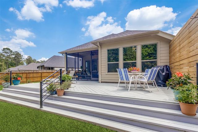 342 Topper Pines Drive, Montgomery, TX 77316