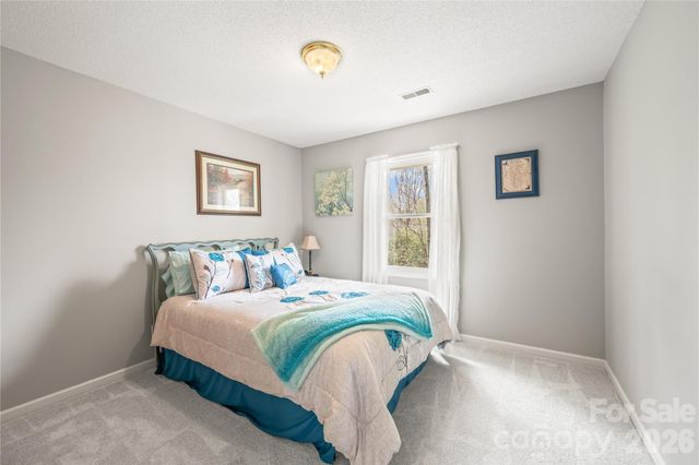 112 Bridlewood Trail, Mills River, NC 28759