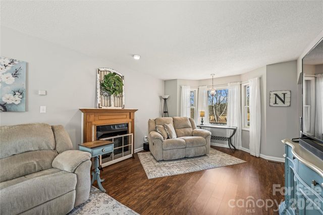 112 Bridlewood Trail, Mills River, NC 28759