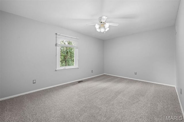 12326 Woodline Drive, St Louis, MO 63141