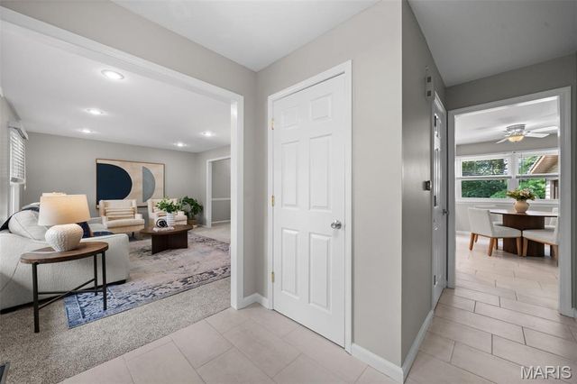 12326 Woodline Drive, St Louis, MO 63141