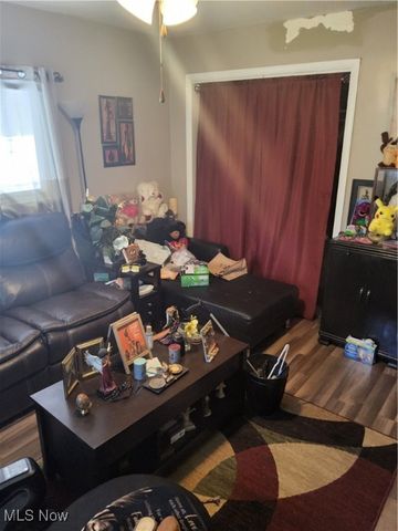 4092 E 72nd Street, Cleveland, OH 44105