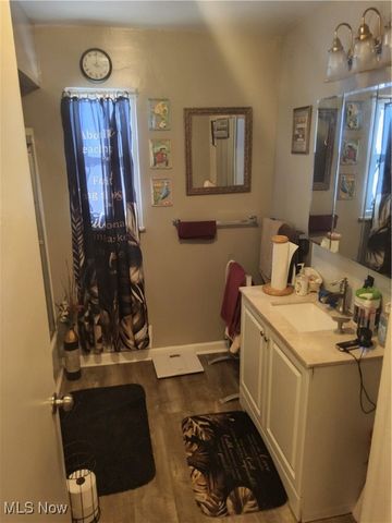 4092 E 72nd Street, Cleveland, OH 44105