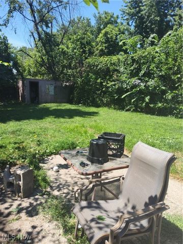 4092 E 72nd Street, Cleveland, OH 44105