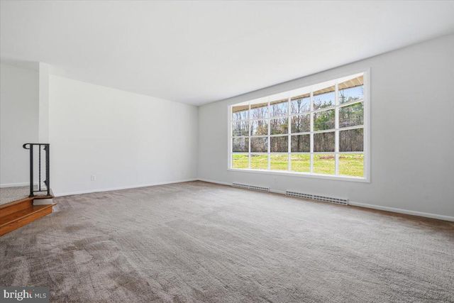 3728 KINGS RD, Pennsburg, PA 18073