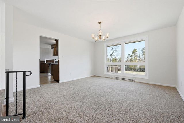 3728 KINGS RD, Pennsburg, PA 18073