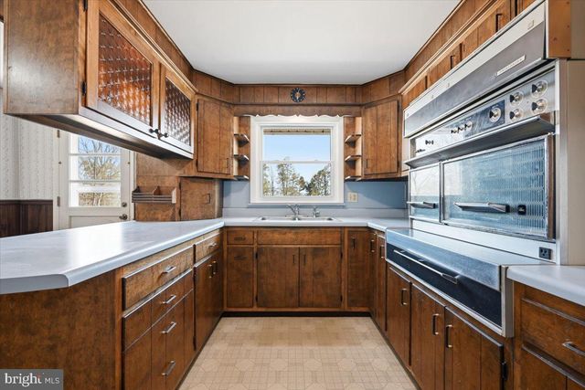 3728 KINGS RD, Pennsburg, PA 18073