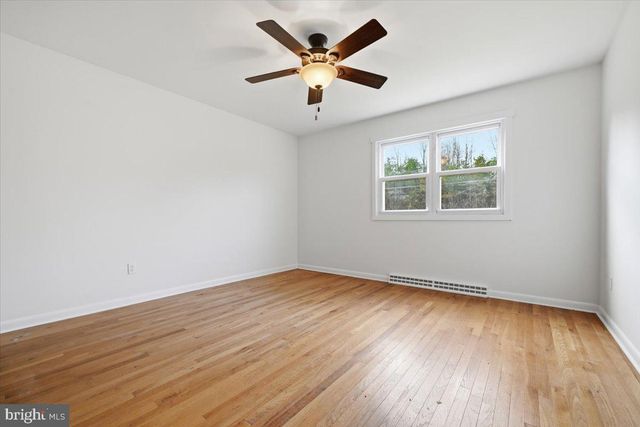 3728 KINGS RD, Pennsburg, PA 18073