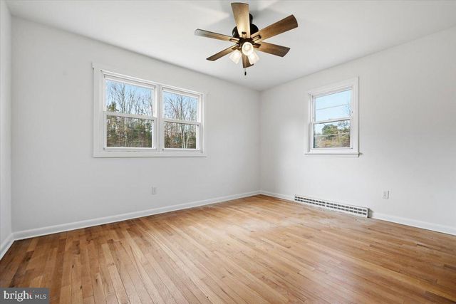 3728 KINGS RD, Pennsburg, PA 18073