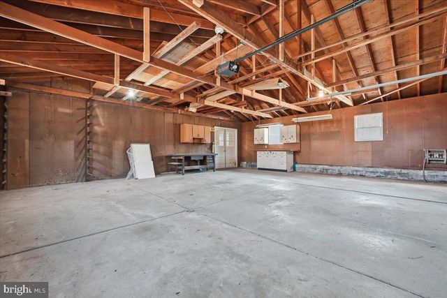 3728 KINGS RD, Pennsburg, PA 18073