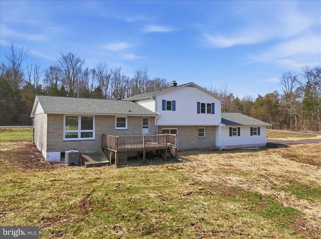 3728 KINGS RD, Pennsburg, PA 18073